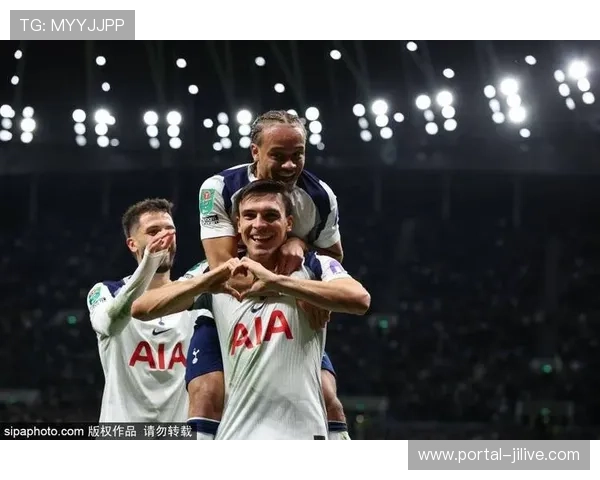 热刺主帅弗兰克盛赞加拉格尔加盟：无缝融入球队