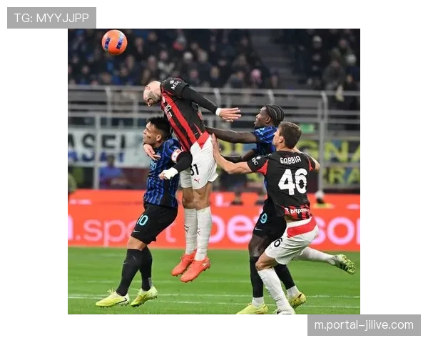 AC米兰1-1科莫，迈尼昂失误送礼莱奥扳平救主