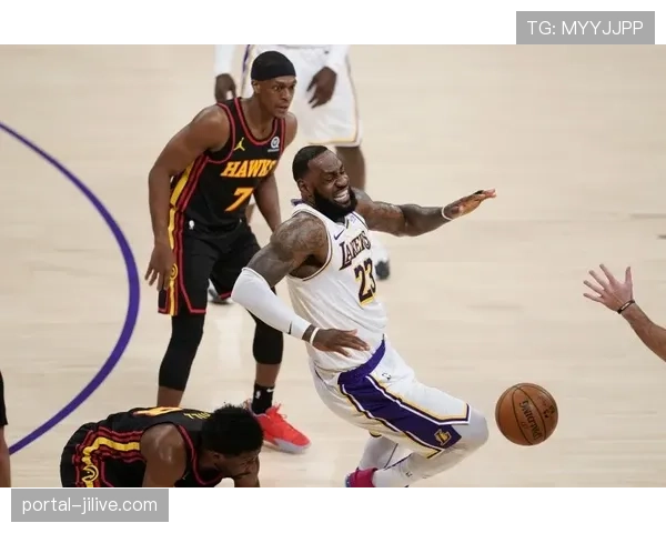 球员动态：奇才球星库兹马因脚踝伤势，预计将影响其持球进攻效率